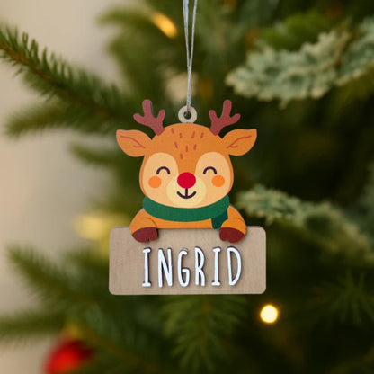 Adorno de Navidad de madera con forma de reno personalizado con nombre grabado