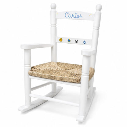 Mecedora infantil personalizada con el nombre de Carlos