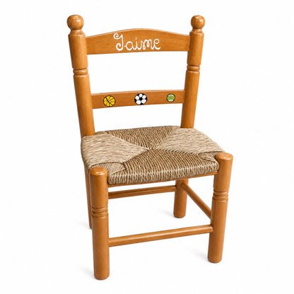 silla de madera infantil  personalizada con el nombre de Jaime