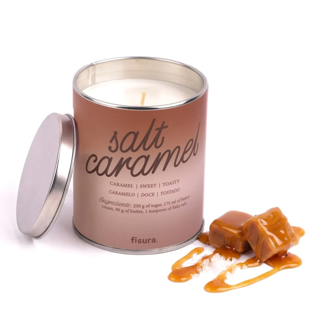 Vela en lata Salt Caramel con aroma a caramelo salado Fisura